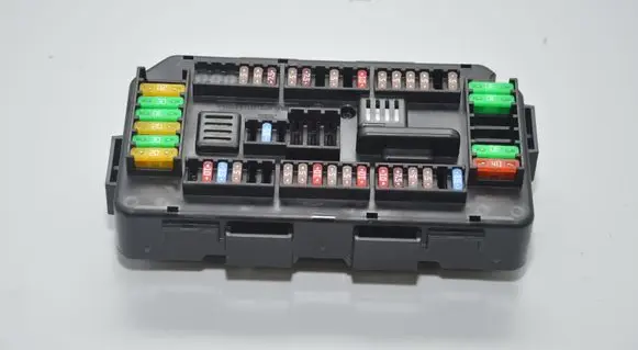 BMW 4 F32 F33 Fuse module 9389068