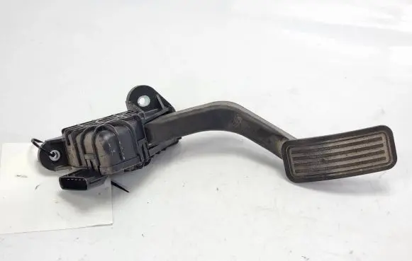 Mazda 6 Accelerator throttle pedal 198800-3400