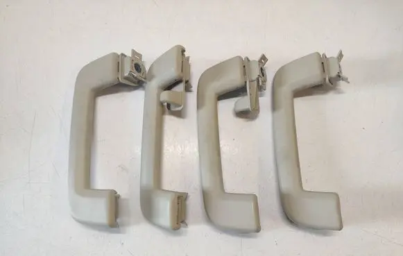 Volvo V70 A set of handles for the ceiling 