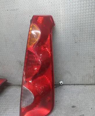 Nissan Note (E11) Rear/tail lights 22016752