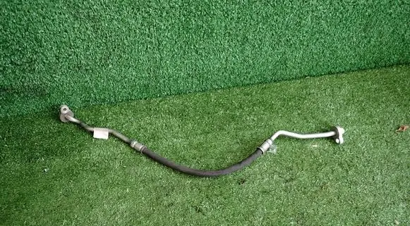 Volvo V60 Air conditioning (A/C) pipe/hose 32226282