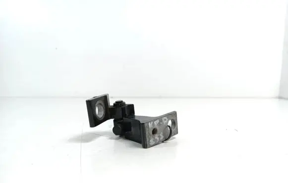 Audi A6 S6 C7 4G Front door lower hinge 4G0831401B