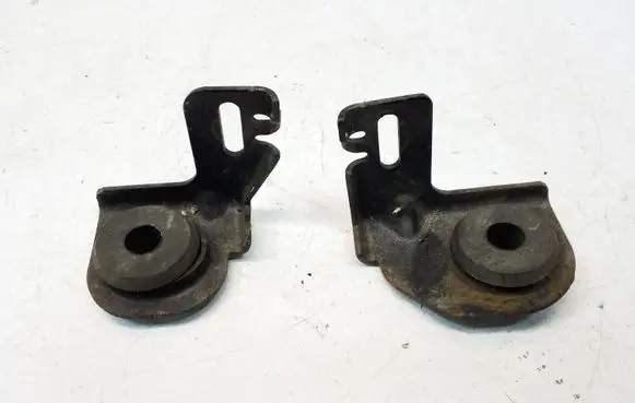 Chevrolet Volt I Radiator mount bracket