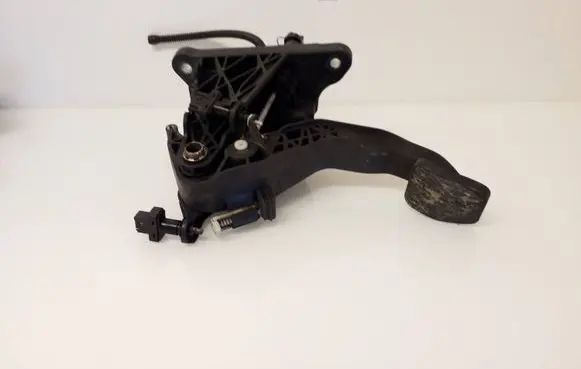 Clutch pedal