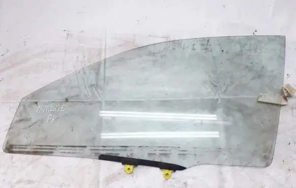 Mitsubishi Lancer Front door window glass four-door
