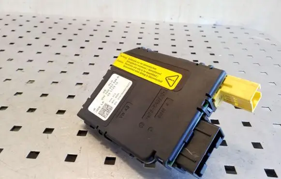 Volkswagen Touran I Other control units/modules 1K0953549F