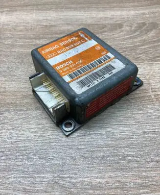 Audi A4 S4 B5 8D Airbag control unit/module 8A0959655C 0285001038 Damaged