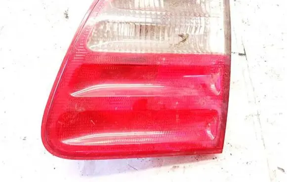 Mercedes-Benz E W210 Tailgate rear/tail lights a2108206064 324502