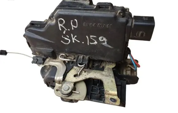 Skoda Octavia Mk1 (1U) Front door lock