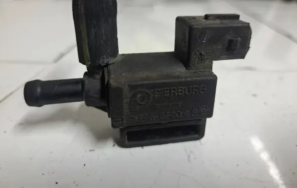 Volvo V70 Turbo solenoid valve 9470775 06T101 72251702