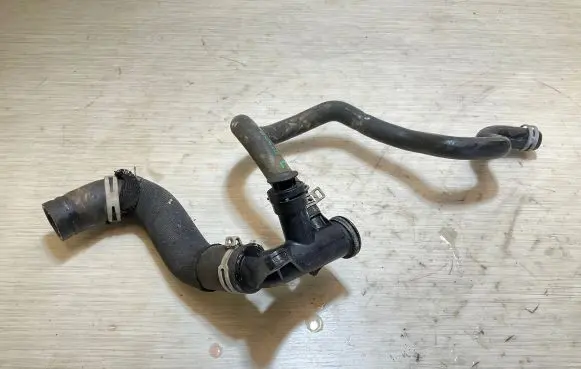 Ford Transit - Tourneo Connect Engine coolant pipe/hose 1122501