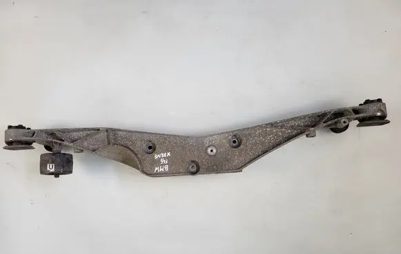 BMW 2 F45 Rear differential mounting bracket 13992010