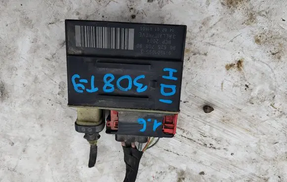 Peugeot 308 Glow plug pre-heat relay 9662570880