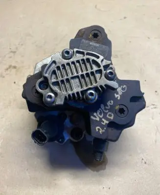 Volvo S80 Fuel injection high pressure pump 0445010043 8642778 041196