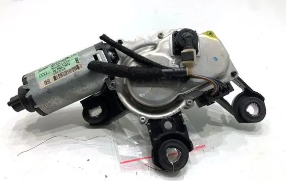 Audi A4 S4 B7 8E 8H Rear window wiper motor 