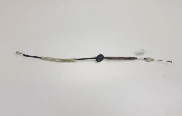 Volkswagen Golf Plus Front door cable line 