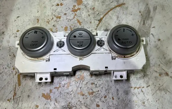 Mazda 6 Climate control unit