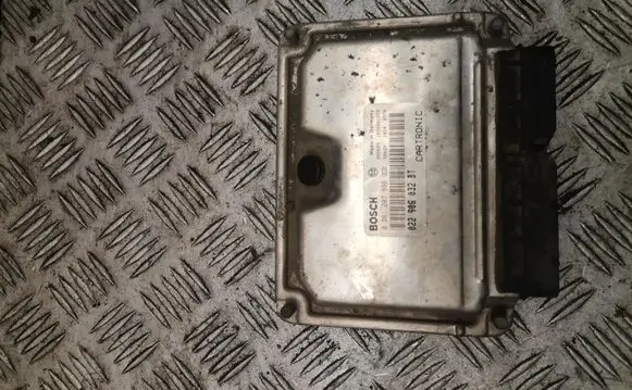 Porsche Cayenne (9PA) Engine control unit/module 0261207696