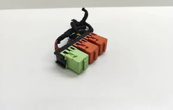 BMW 5 E60 E61 Other relay 8373700 61368373700