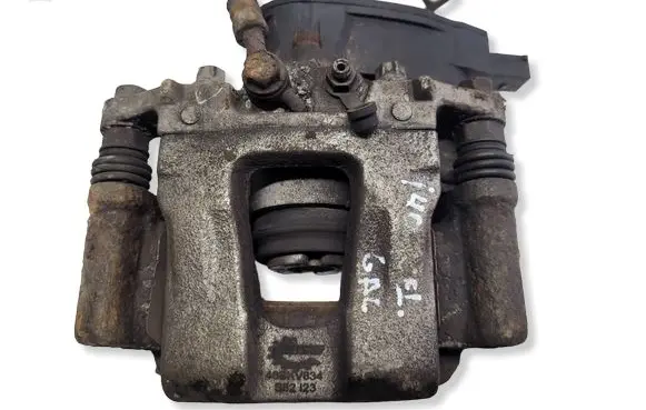 Hyundai i40 Rear brake caliper 