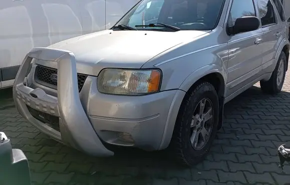 Ford Escape I Front door DRZWIPRZODESCAPE
