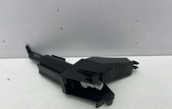 Nissan Qashqai Windshield washer spray nozzle 28612 HV00A