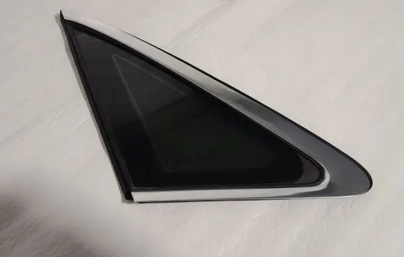 Audi A4 S4 B9 8W Front triangle window/glass 8W5845297D