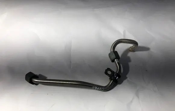 Cupra Formentor Fuel line pipe 05e130241a