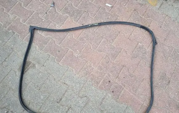 Toyota Auris E180 Front door rubber seal 