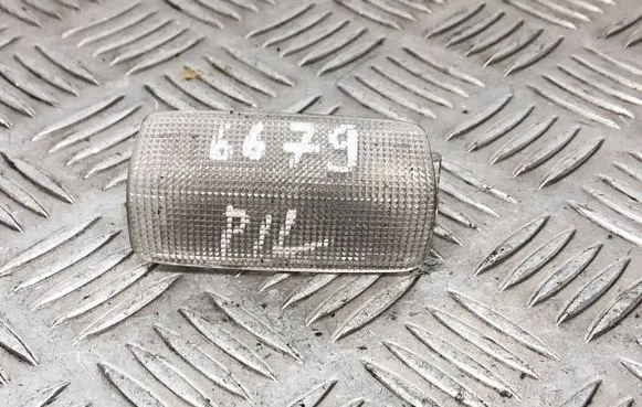 Toyota Prius (XW20) Front door interior light 12V5W