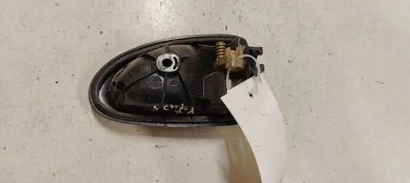 Opel Vivaro Front door interior handle 820008994