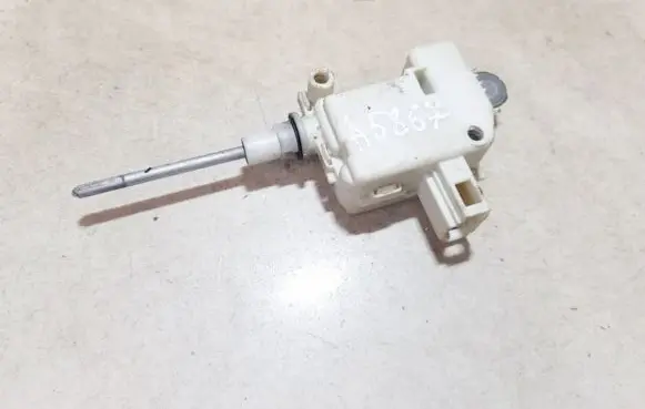 Mercedes-Benz C W203 Central locking motor a2038201997