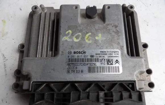 Peugeot 206+ Engine control unit/module 0281017937 9666729880 9677031380