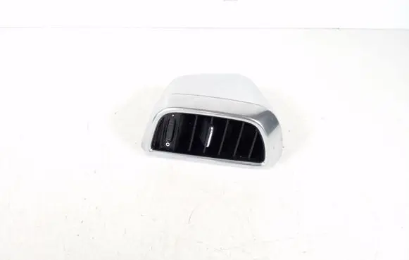 Rear air vent grill