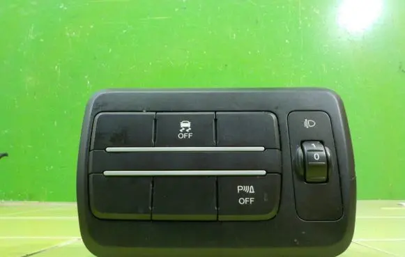 SsangYong Tivoli Other switches/knobs/shifts 8530035172 ZP34