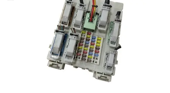 Ford Focus Fuse module DV6T14A073EG