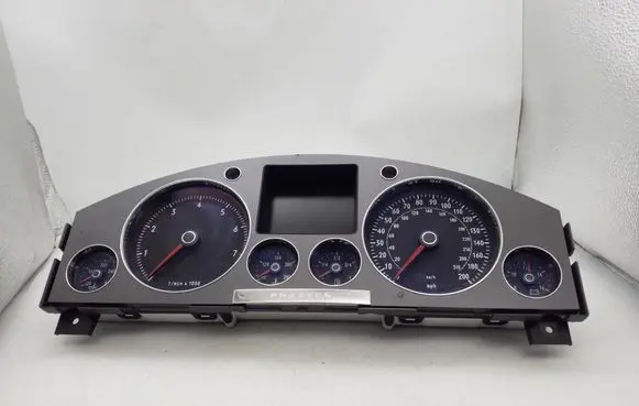 Volkswagen Phaeton Speedometer (instrument cluster) 3D0920981H