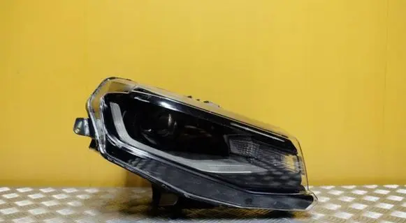 Chevrolet Camaro Headlight/headlamp 84078852 2082