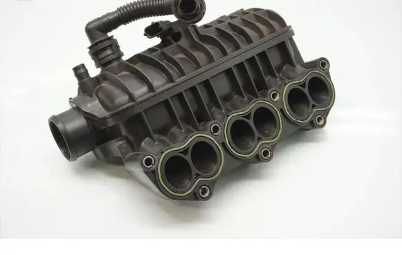 Ford Focus Intake manifold 1047092S01 AG91-9F479-AE