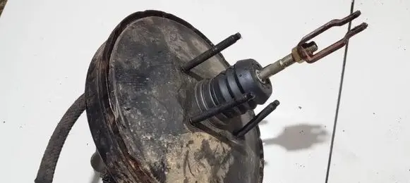 Mazda 323 Brake booster 83404602 834-04602