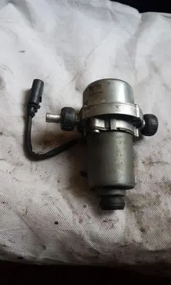 Audi A6 S6 C7 4G Vacuum pump 8E0927317B