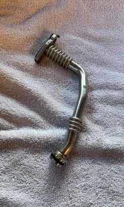 Volkswagen Golf VII Turbo turbocharger oiling pipe/hose 04L145736E