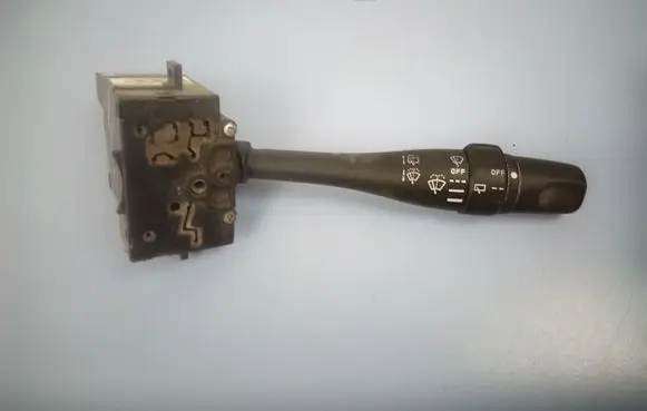 Nissan Almera N16 Wiper control stalk 257SA54394778E 36931E28J0