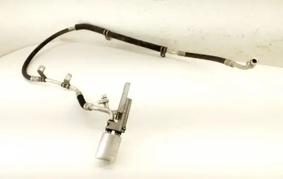 Renault Zoe Air conditioning (A/C) pipe/hose 924476933R