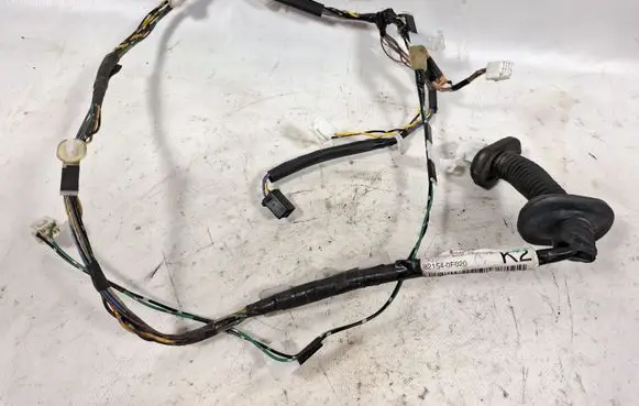 Toyota Corolla Verso AR10 Rear door wiring loom 821540F020