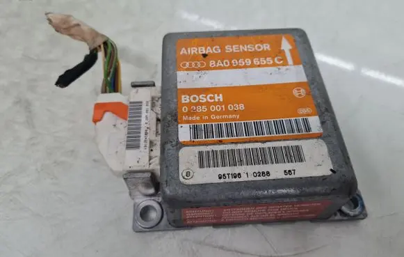 Audi A4 S4 B5 8D Airbag control unit/module 8A0959655C 0285001038