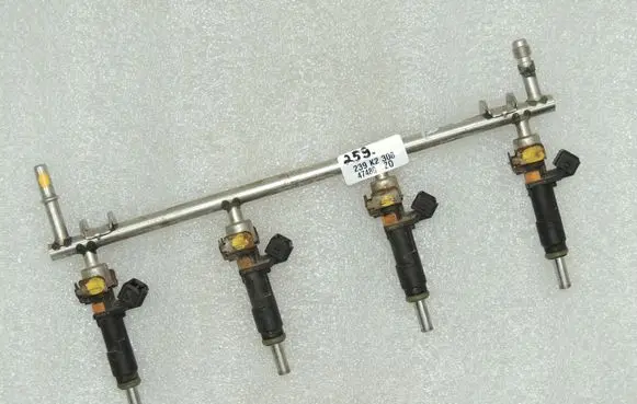Opel Zafira B Fuel injector 93185686 55353804