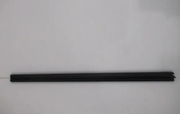 Citroen DS5 Rubber seal front door window/glass 9687619780