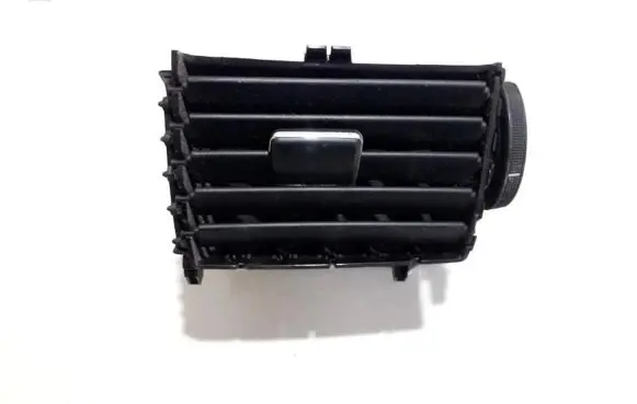 Toyota Avensis T270 Dash center air vent grill 9880