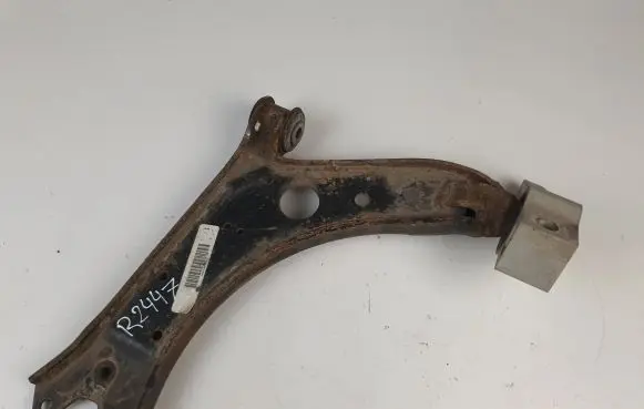 Volkswagen Jetta V Front lower control arm/wishbone 1K0407189E